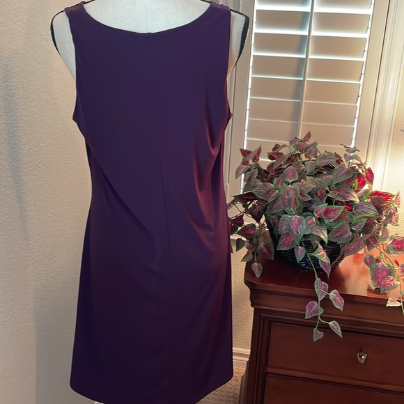 Nine West Medium plum colored sleeveless swing dress.Easy peasy pull over style. - Picture 4 of 6